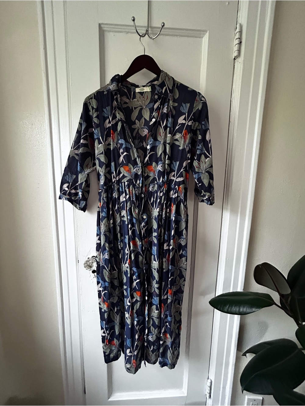 Navy Floral Midi Dress with V-Neck and Gathered Waist